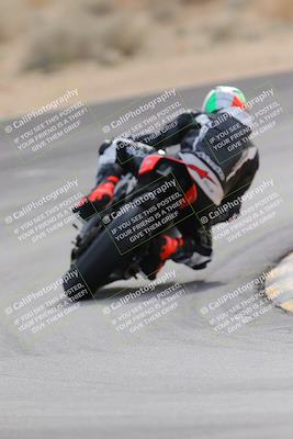 media/Dec-17-2022-SoCal Trackdays (Sat) [[224abd9271]]/Turn 10 Backside (120pm)/